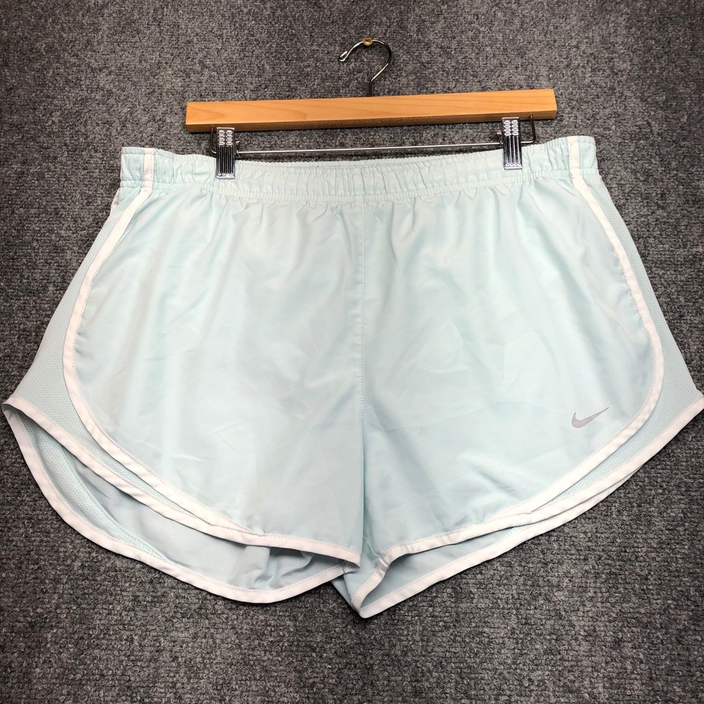 Nike Dri-FIT Tempo Running Shorts Womens Large Light Blue White Mesh 3 Inseam